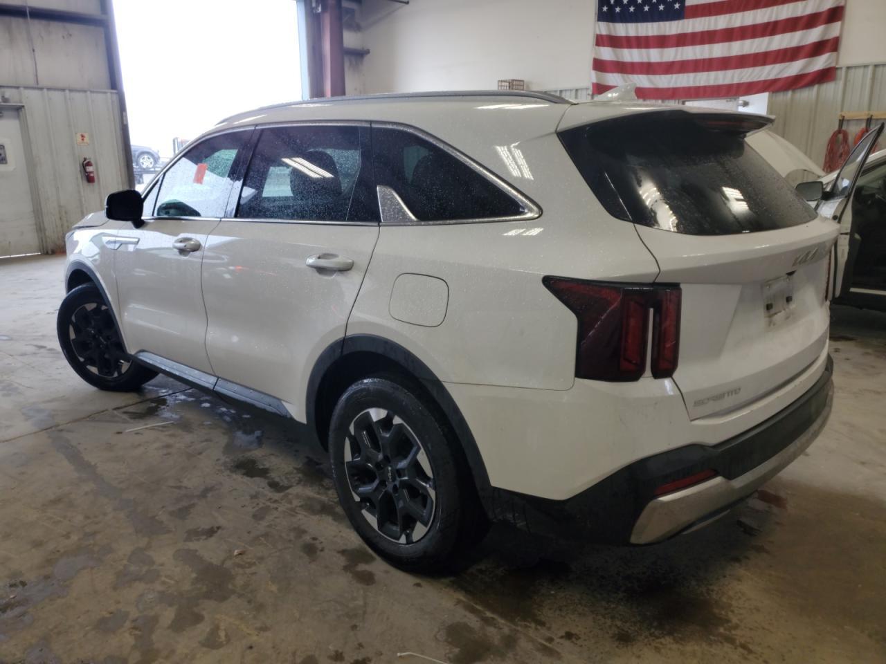 2024 Kia Sorento S - Фото 2