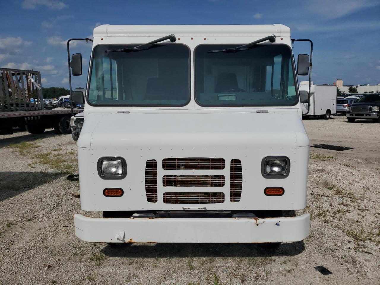 2016 Ford Econoline E350 Super Duty Stripped Chass - Фото 5