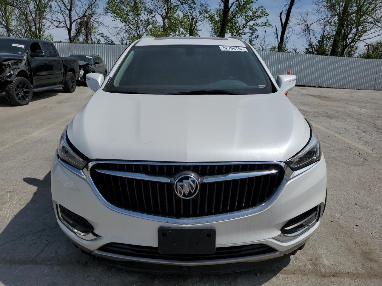 2018 Buick Enclave Essence - Image 5