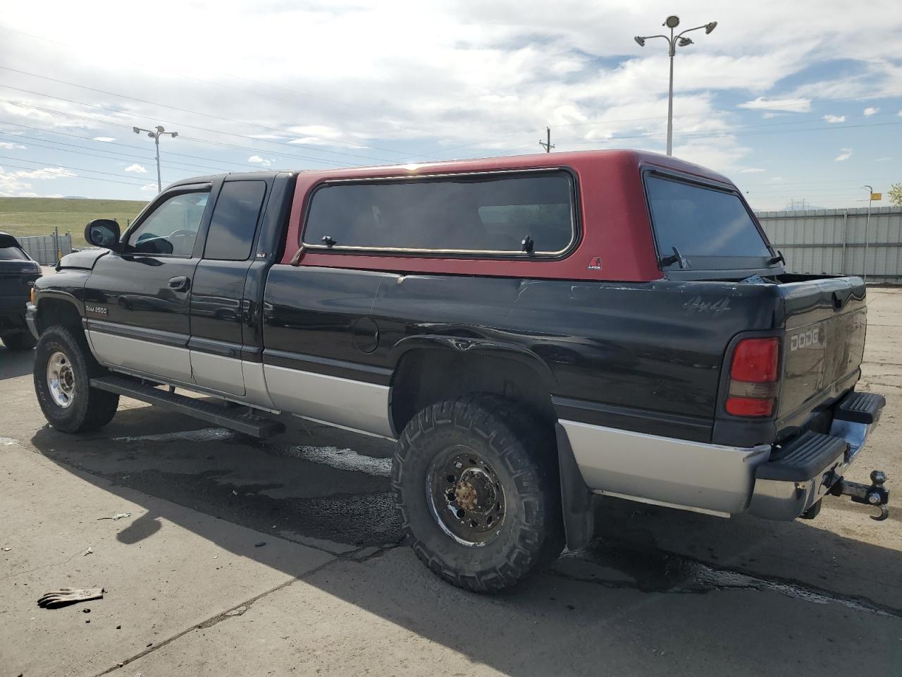 2001 Dodge Ram 2500 - Фото 2