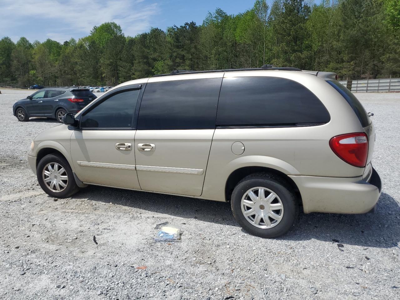 2006 Chrysler Town & Country Touring - Фото 2