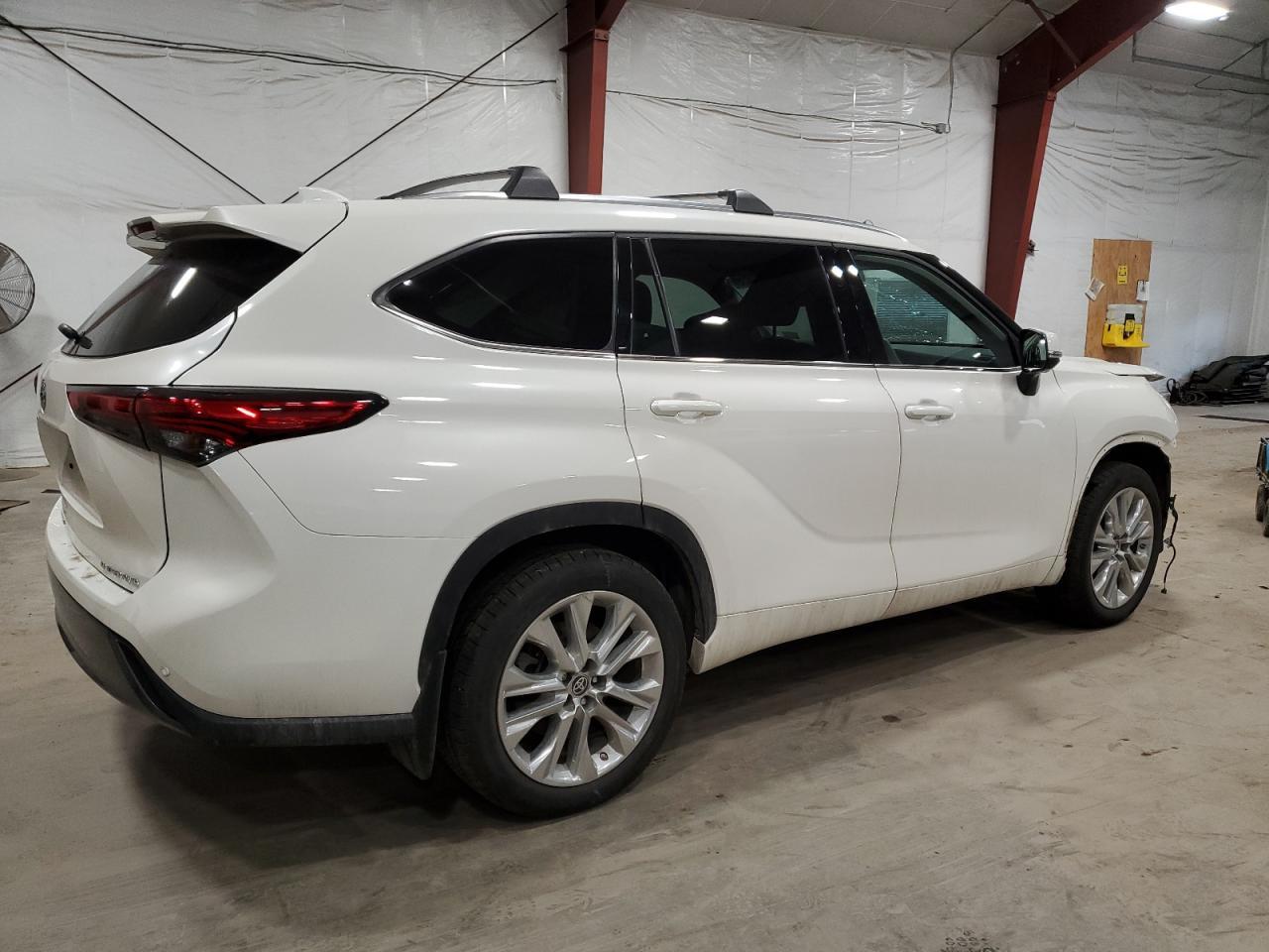 2021 Toyota Highlander Limited - Фото 3