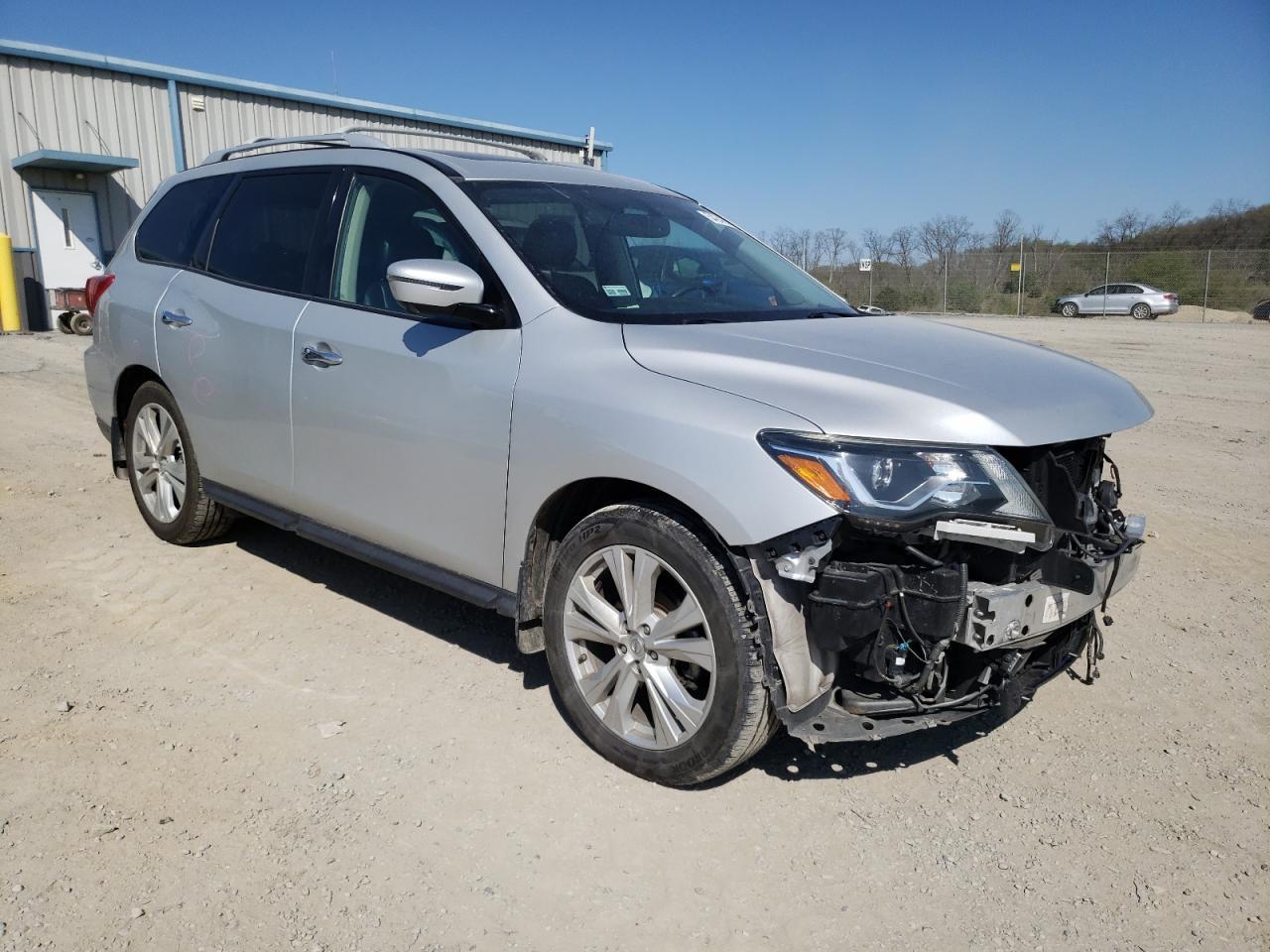 2018 Nissan Pathfinder S - Фото 4