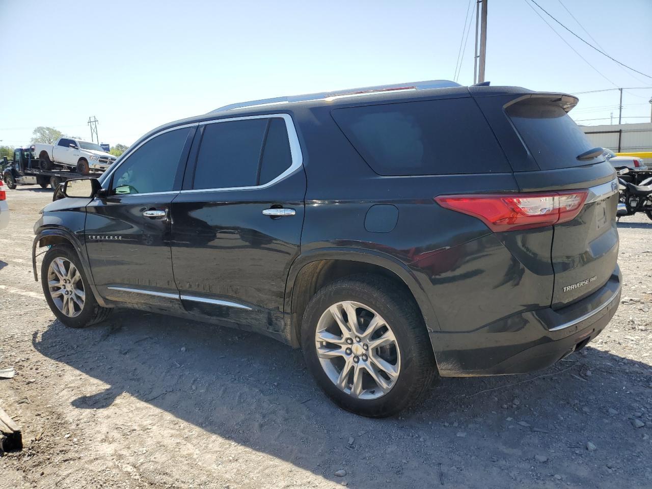 2018 Chevrolet Traverse High Country - Image 2