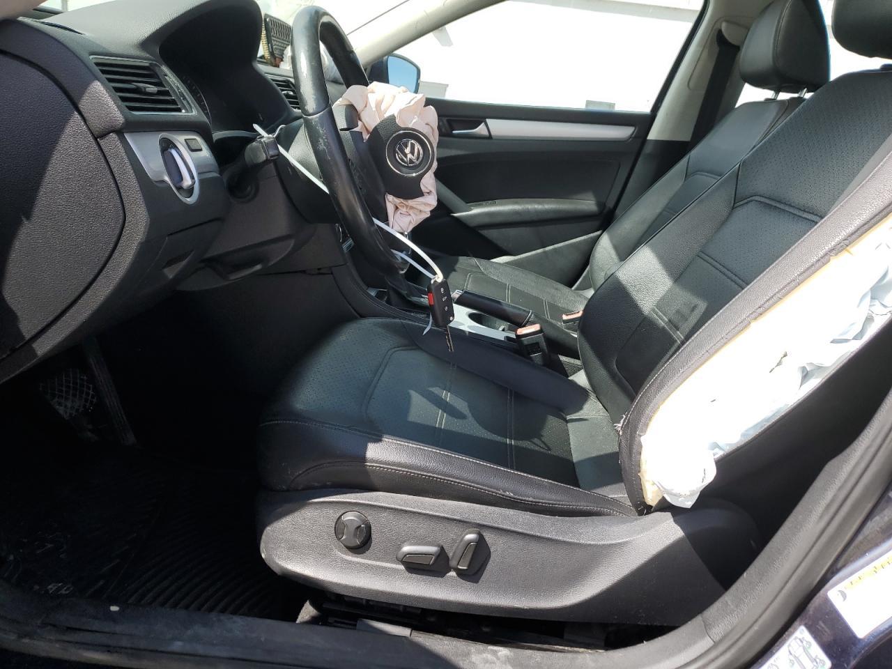 2013 Volkswagen Passat Se - Фото 7