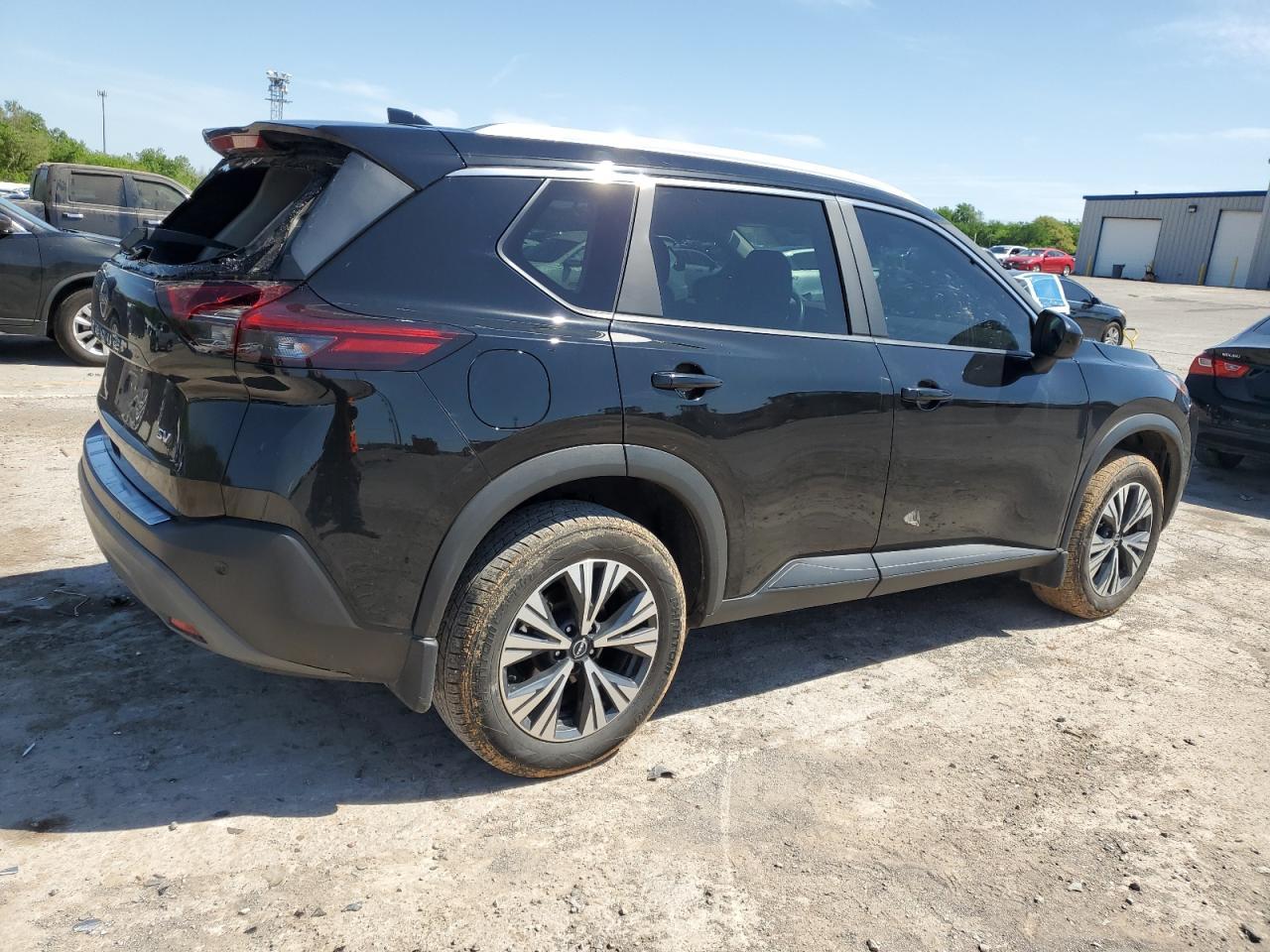 2023 Nissan Rogue Sv - Фото 3