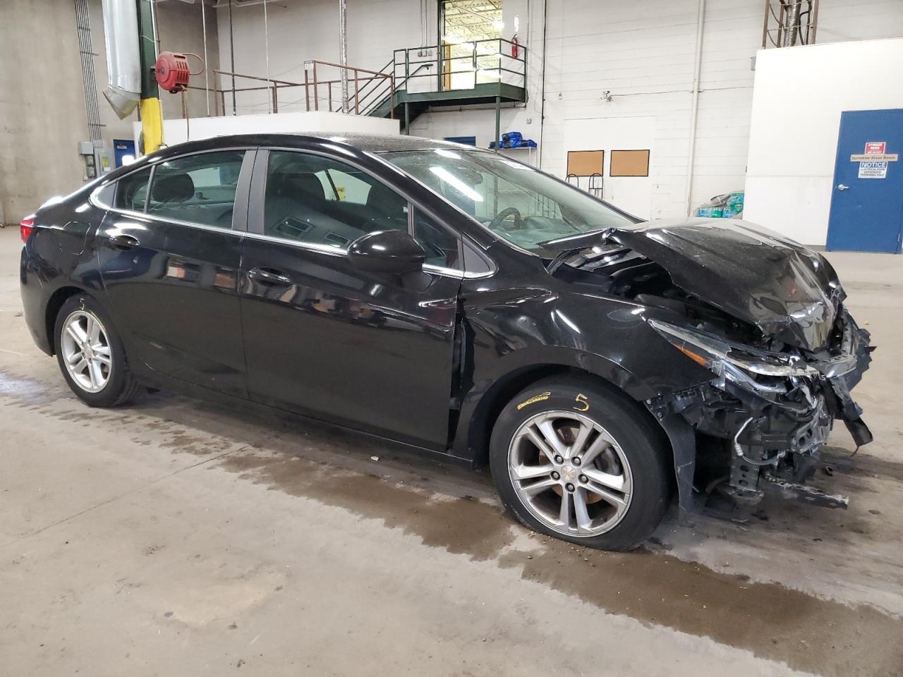 2017 Chevrolet Cruze Lt - Фото 4