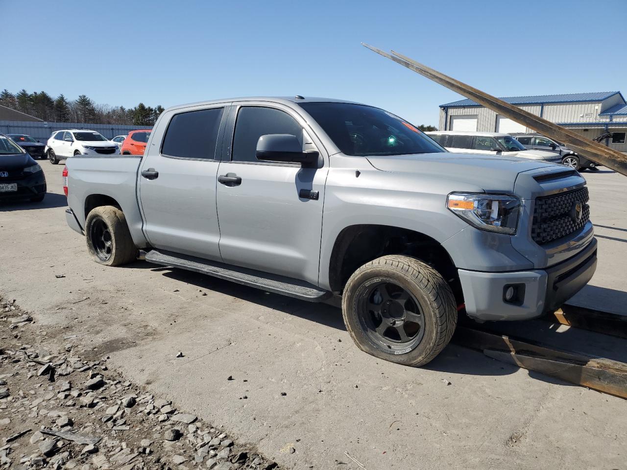 2018 Toyota Tundra Crewmax Sr5 - Image 4