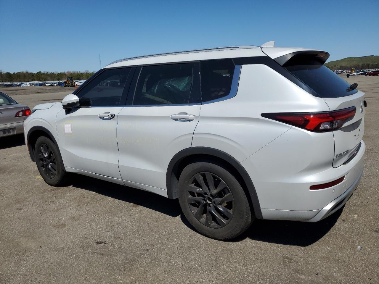 2022 Mitsubishi Outlander Sel - Фото 2