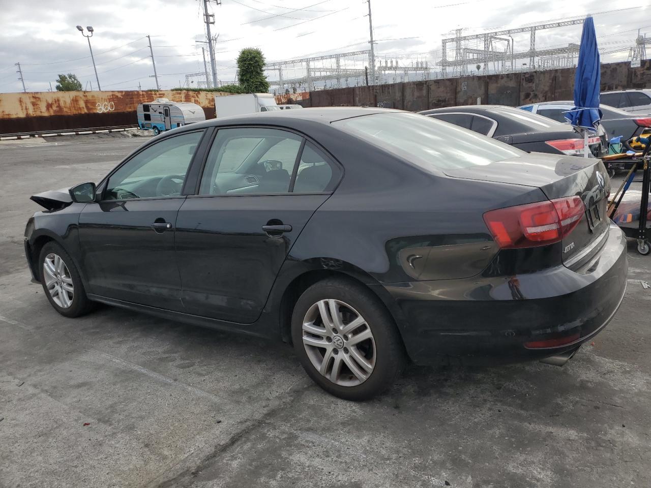 2018 Volkswagen Jetta S - Фото 2