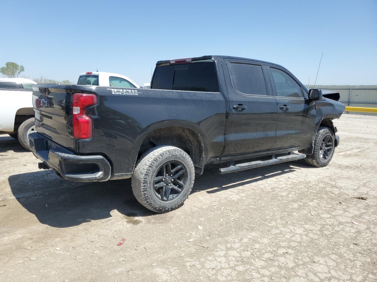 2022 Chevrolet Silverado K1500 Lt Trail Boss - Image 3