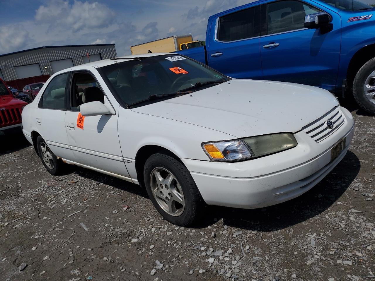 1997 Toyota Camry Ce - Image 4