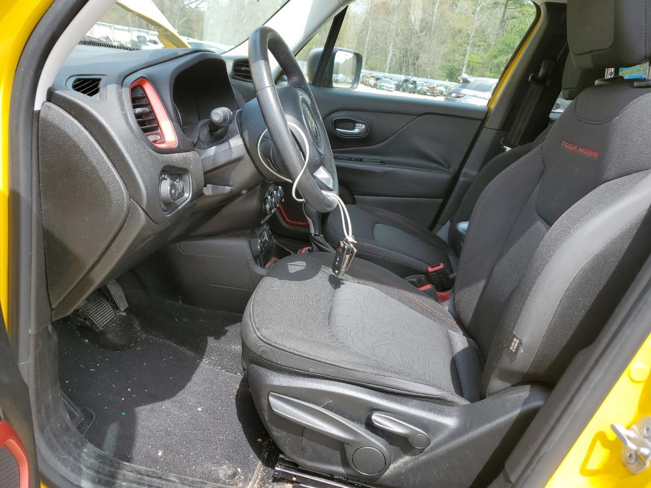 2015 Jeep Renegade Trailhawk - Image 7