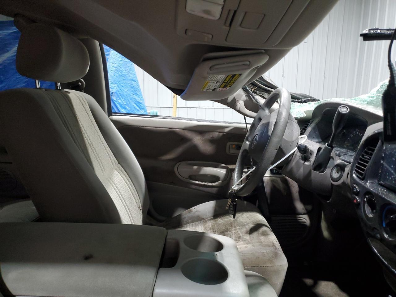 2004 Toyota Tundra Access Cab Sr5 - Image 7