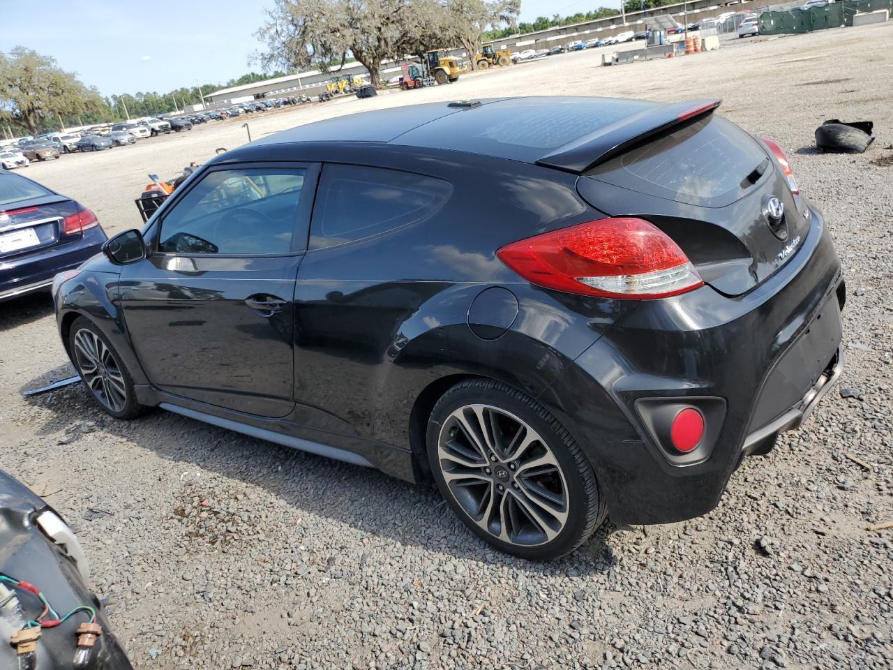 2016 Hyundai Veloster Turbo - Фото 2