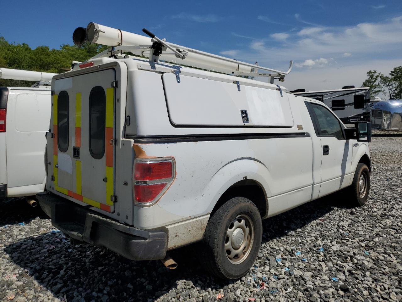 2013 Ford F150 - Фото 3