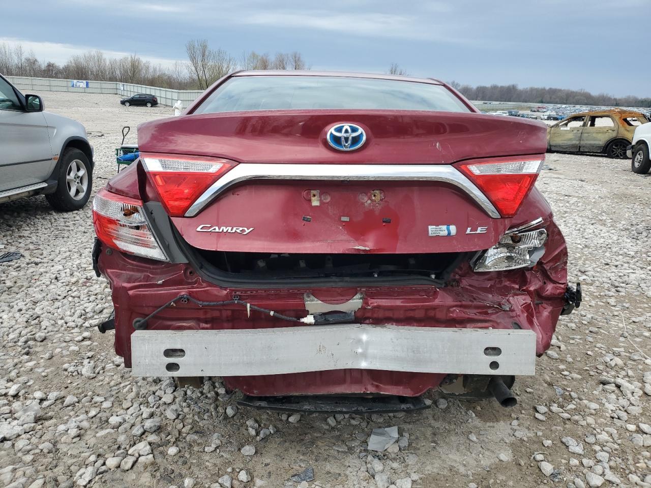 2016 Toyota Camry Hybrid - Image 6