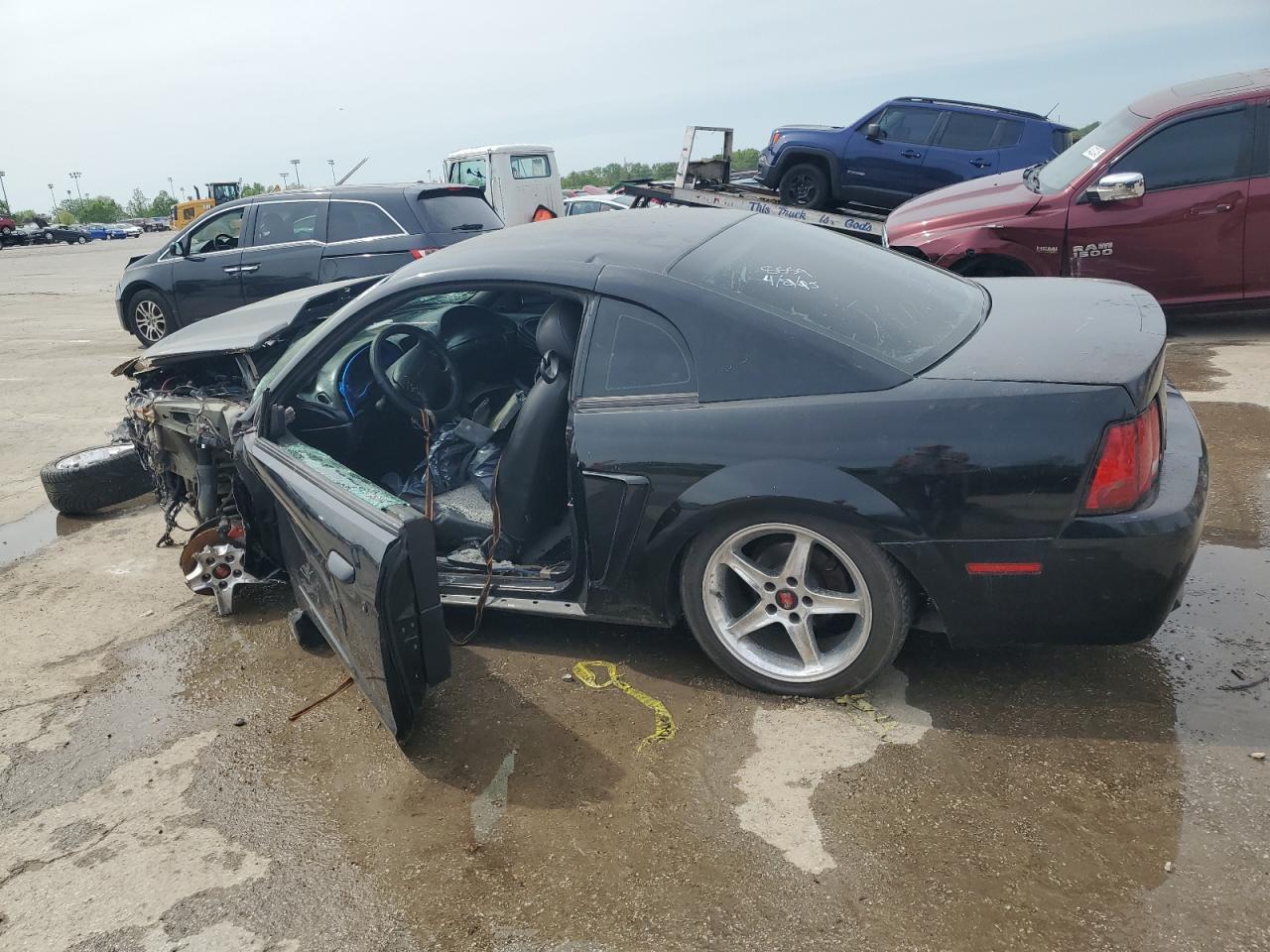 2000 Ford Mustang Gt - Фото 2