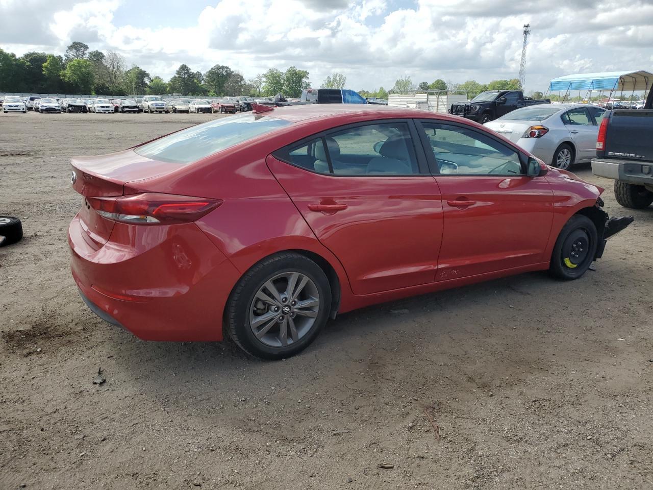 2018 Hyundai Elantra Sel - Фото 3