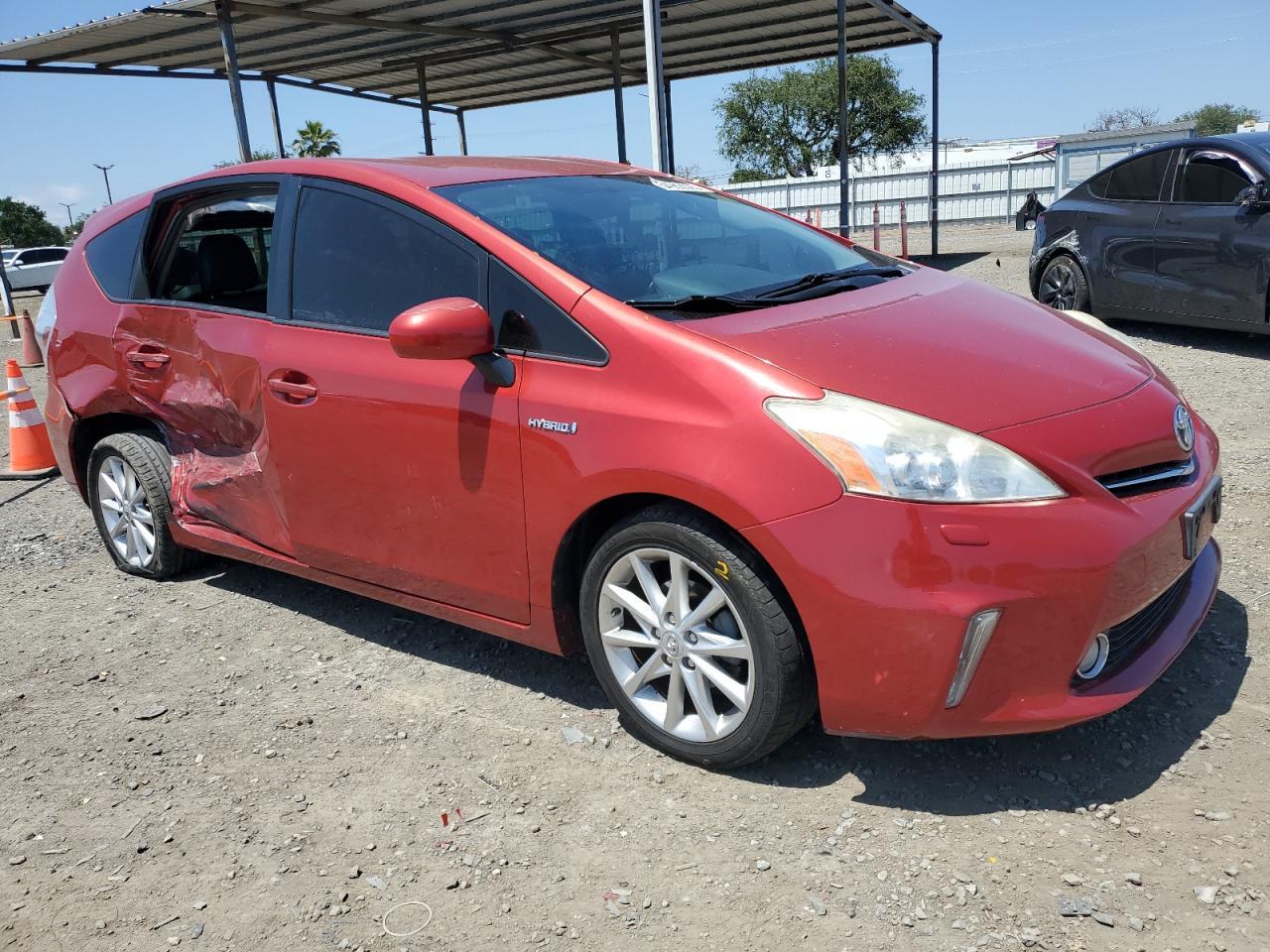 2013 Toyota Prius V - Фото 4
