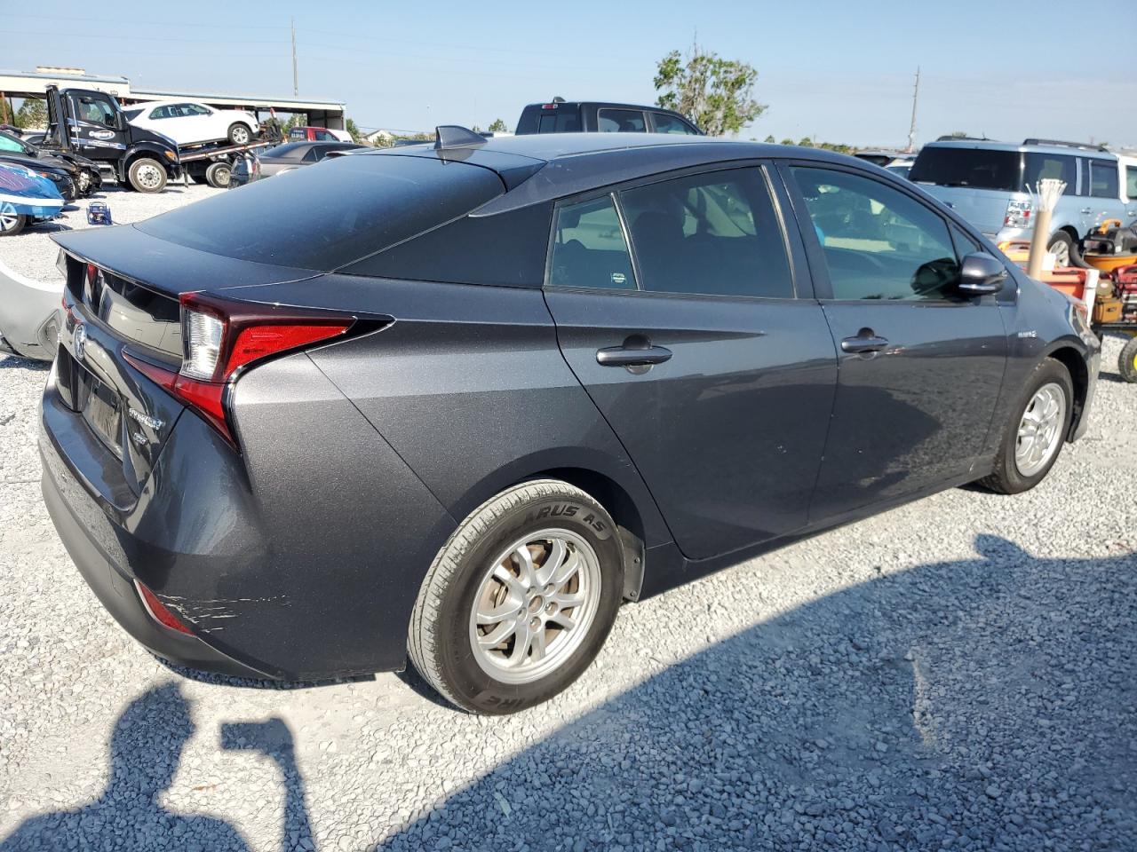 2022 Toyota Prius Night Shade - Фото 3