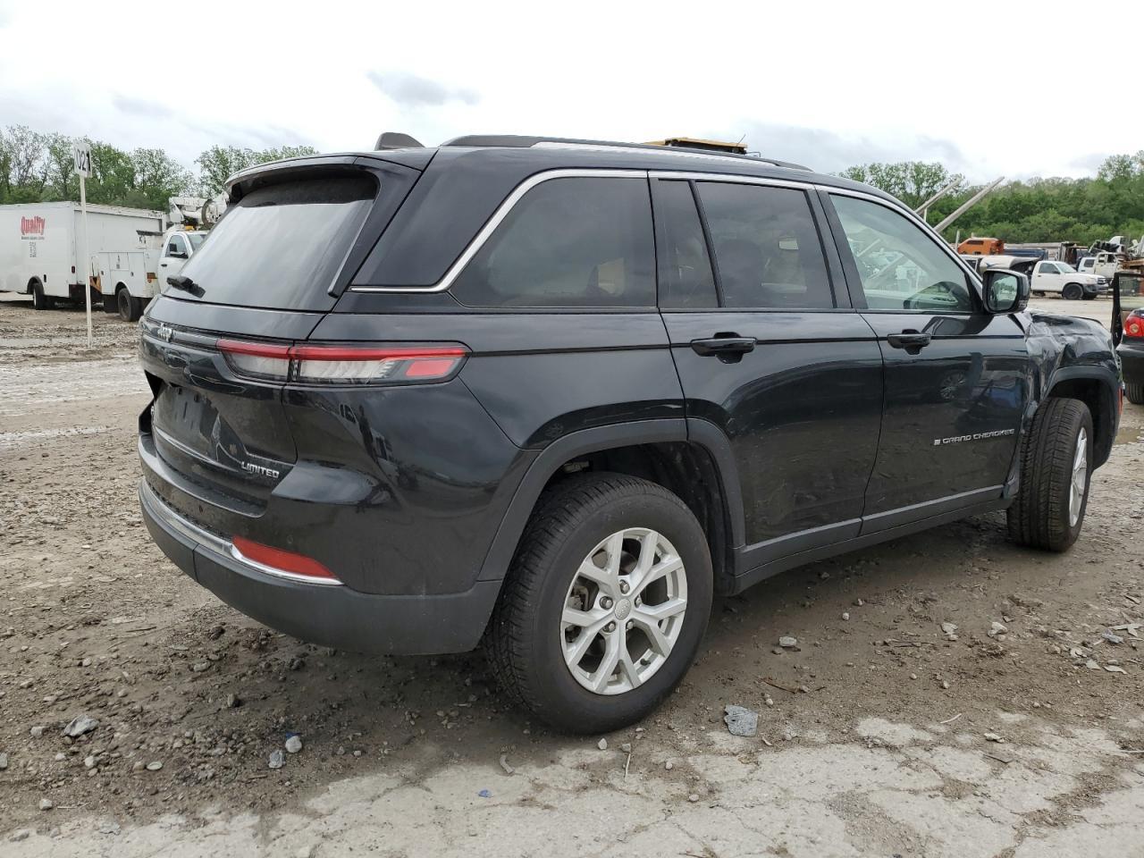 2023 Jeep Grand Cherokee Limited - Image 3