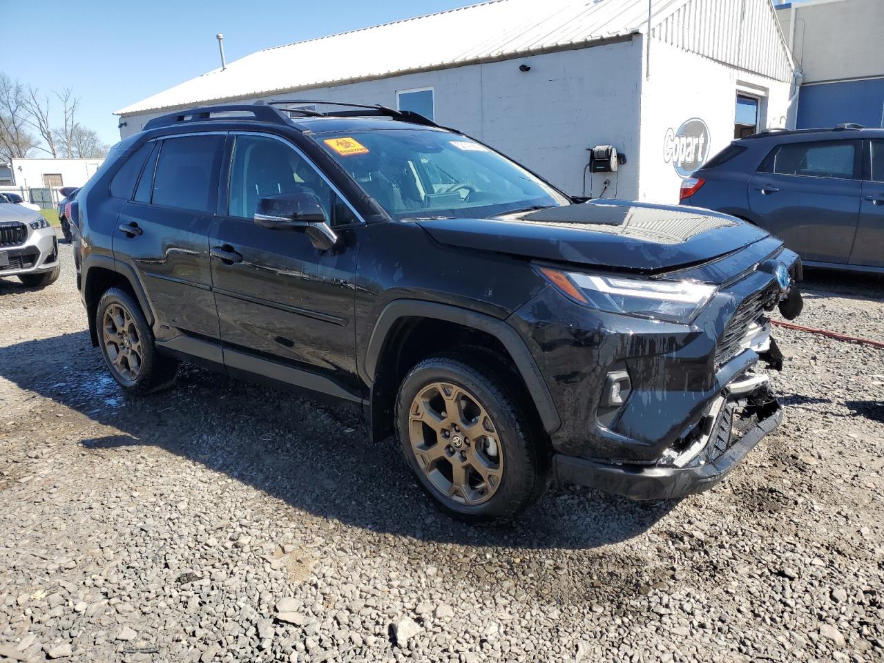 2024 Toyota Rav4 Woodland Edition - Фото 4