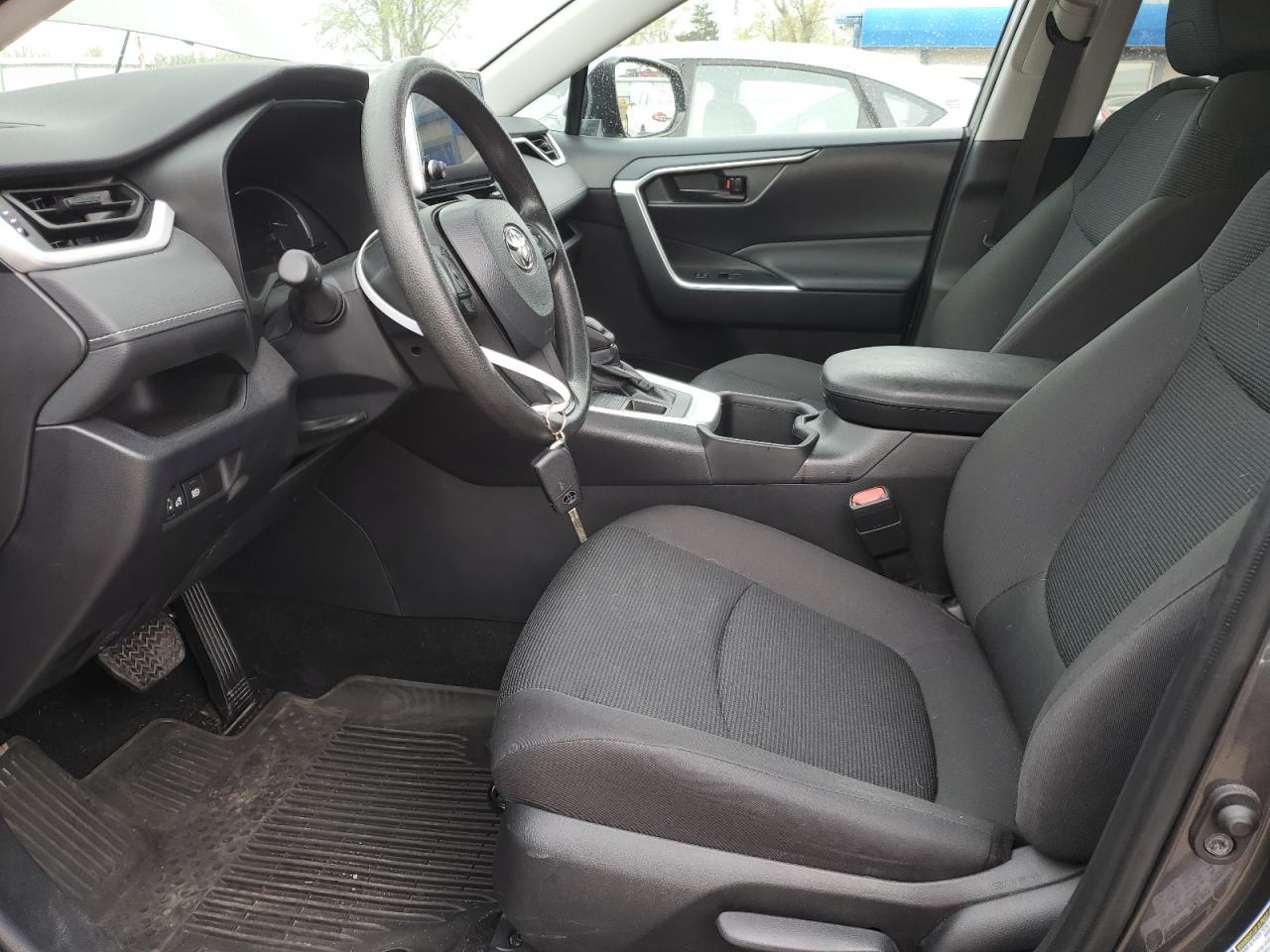 2024 Toyota Rav4 Le - Image 7