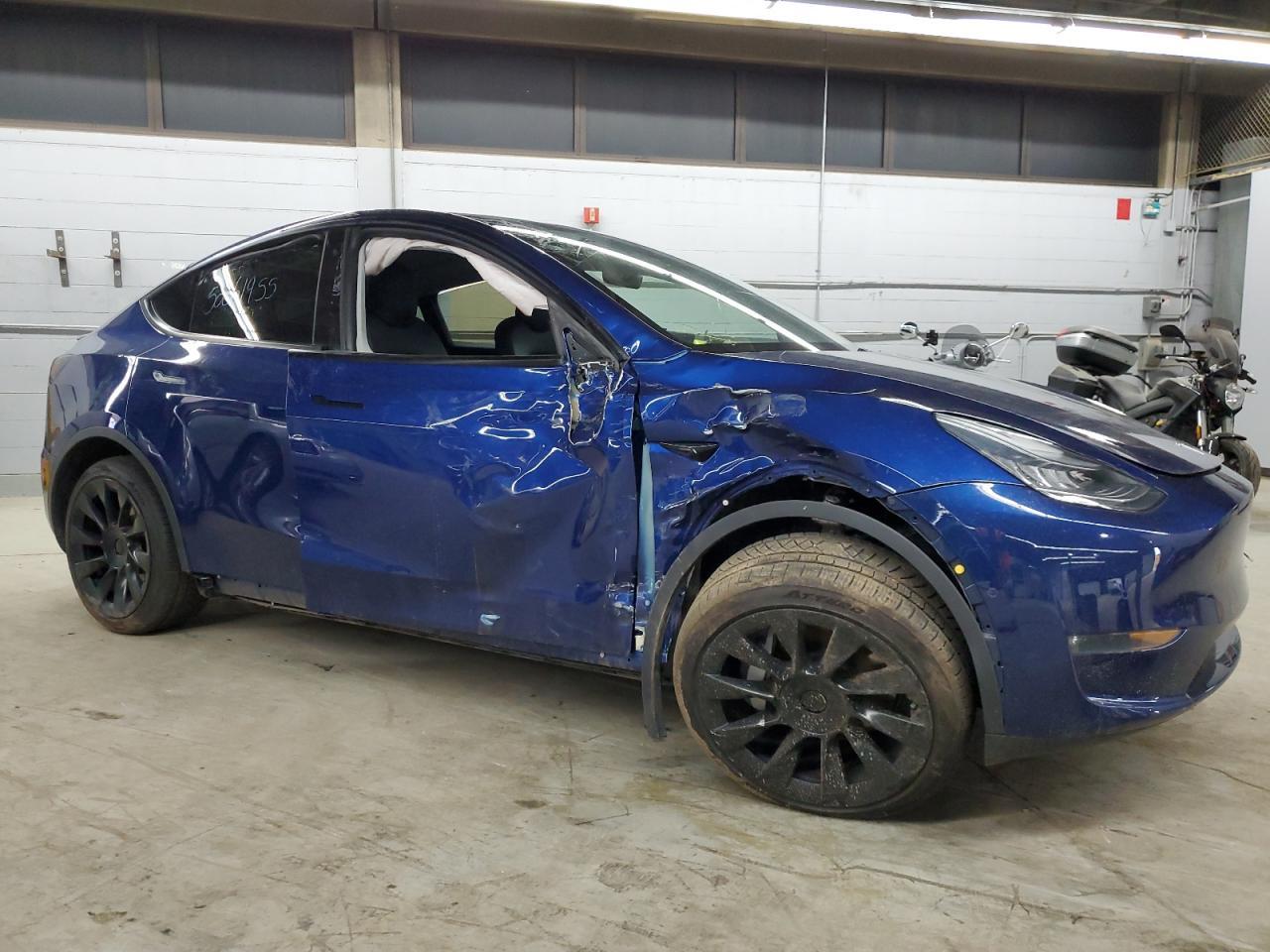 2020 Tesla Model Y - Фото 4