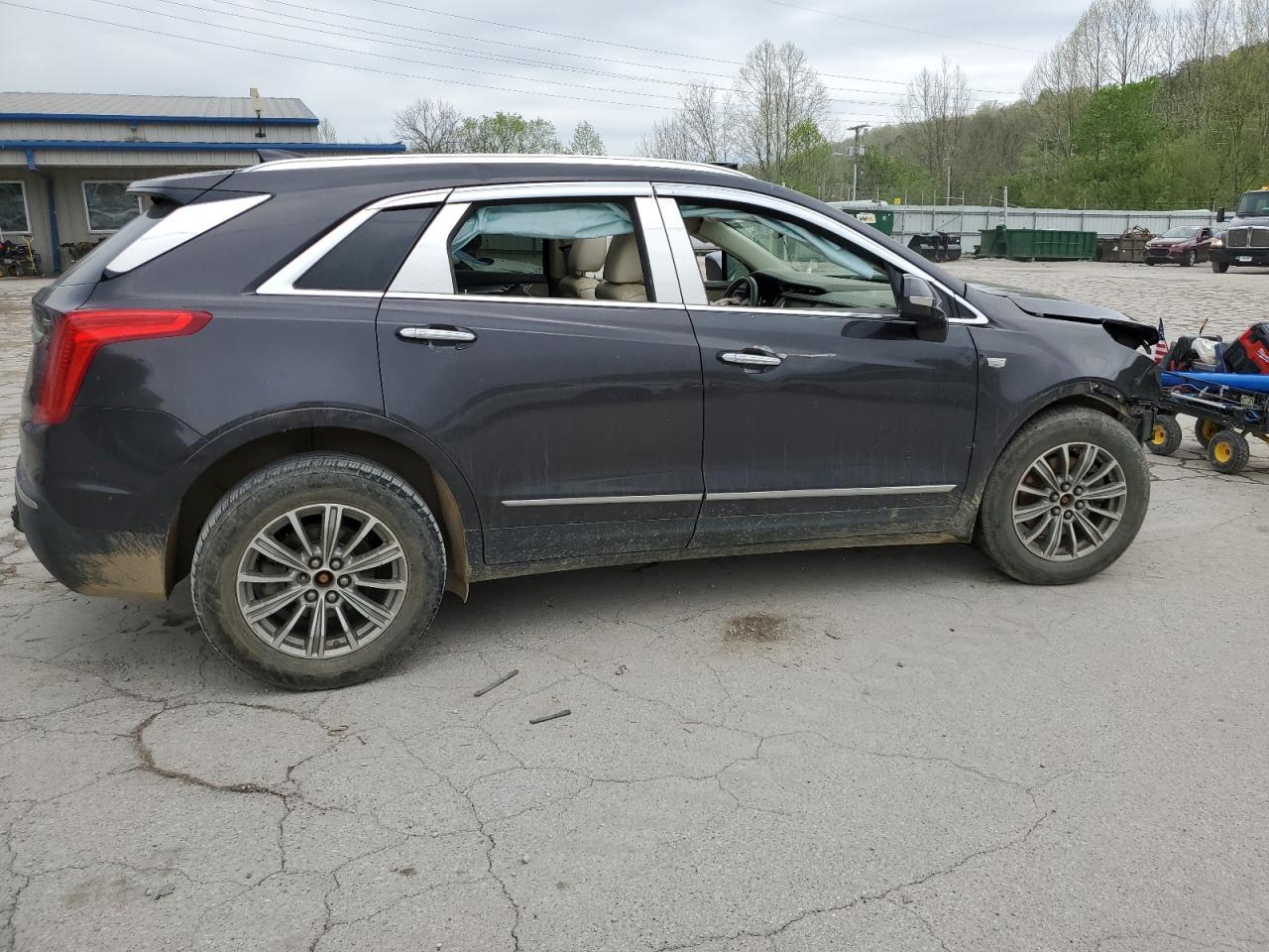 2017 Cadillac Xt5 Luxury - Image 3