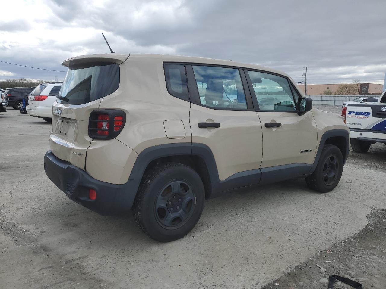 2015 Jeep Renegade Sport - Фото 3