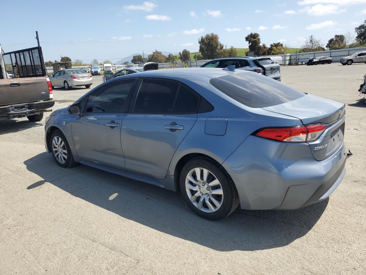 2020 Toyota Corolla Le - Фото 2