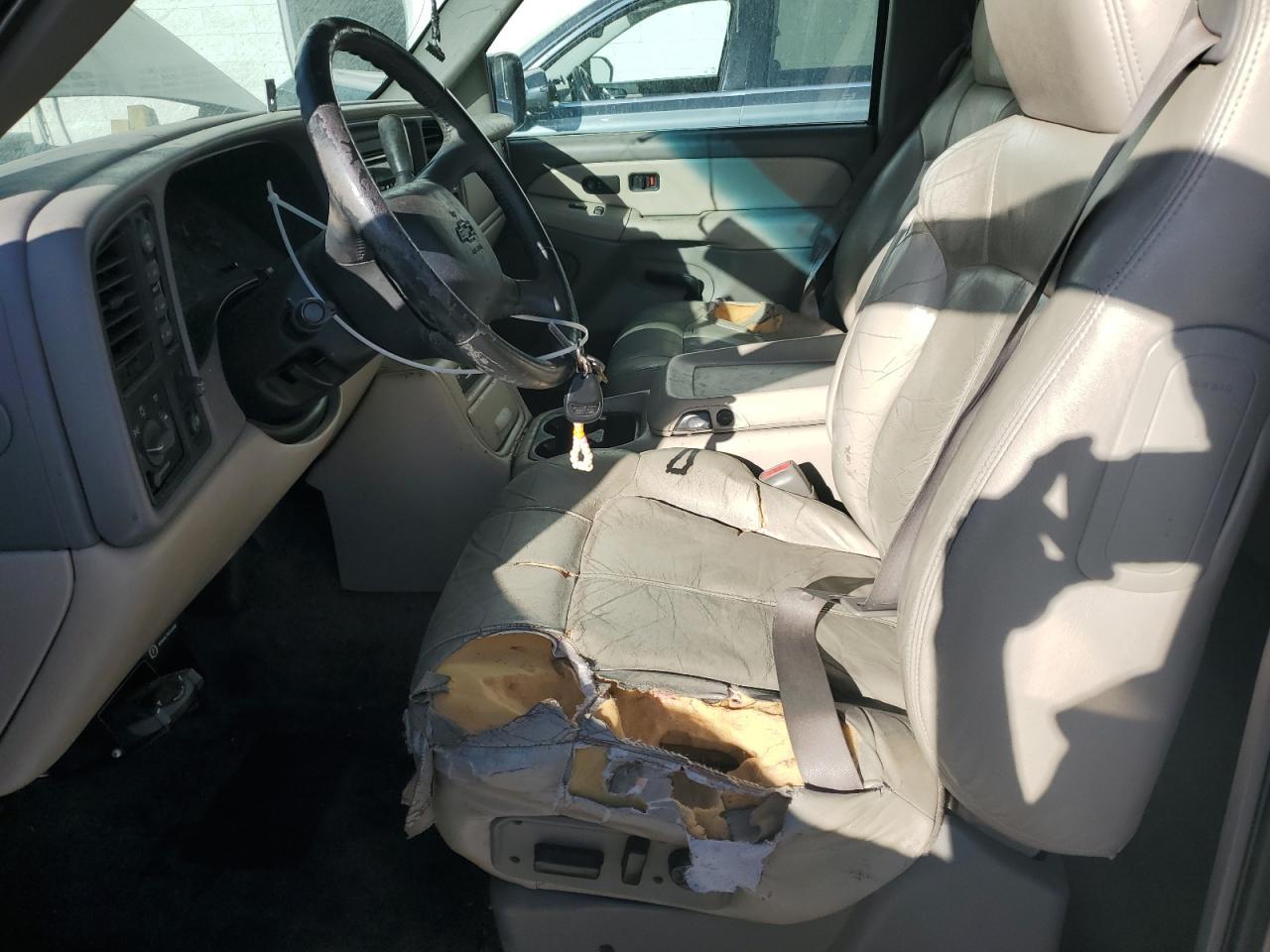 2000 Chevrolet Tahoe K1500 - Image 7