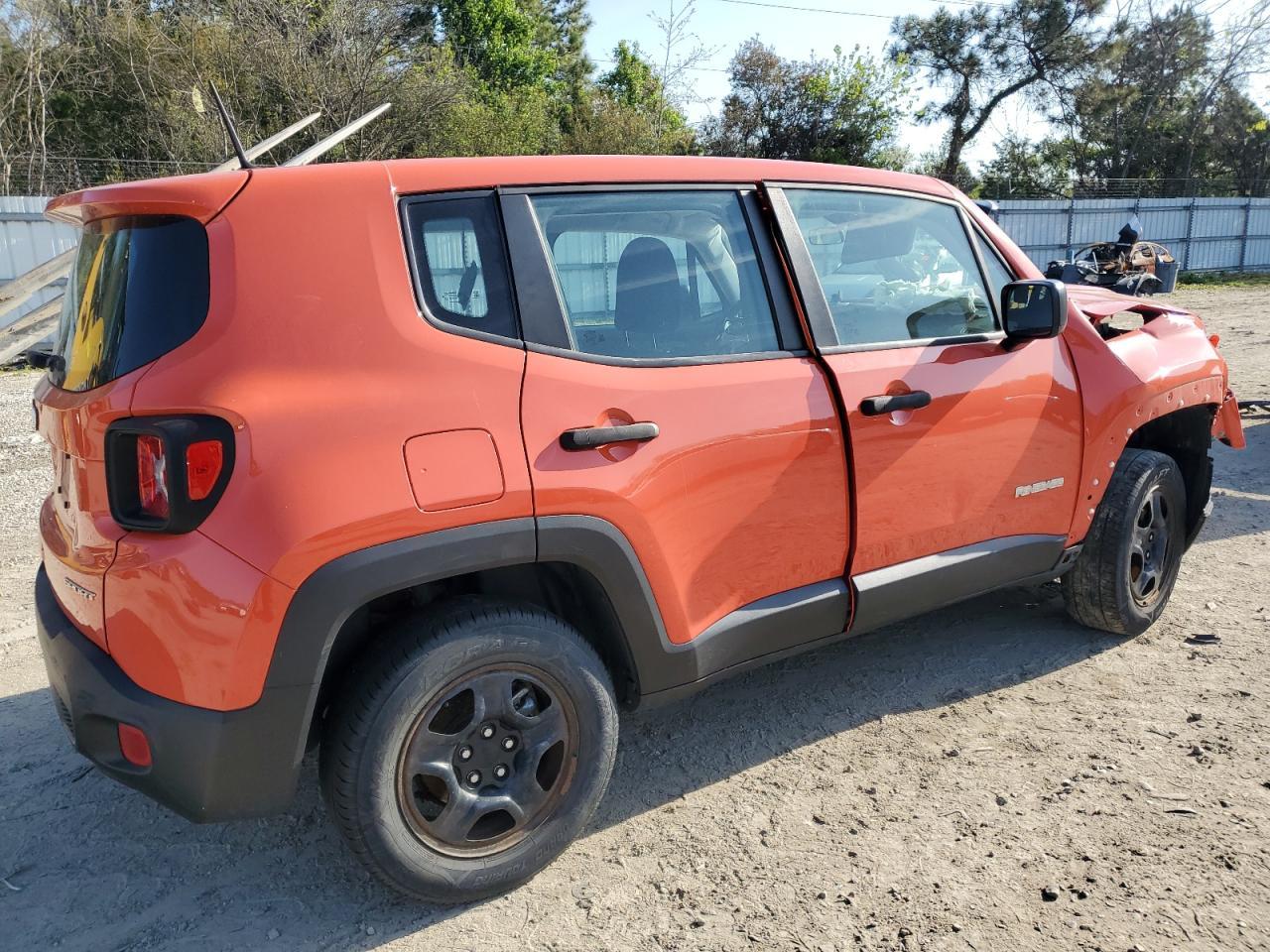 2018 Jeep Renegade Sport - Image 3