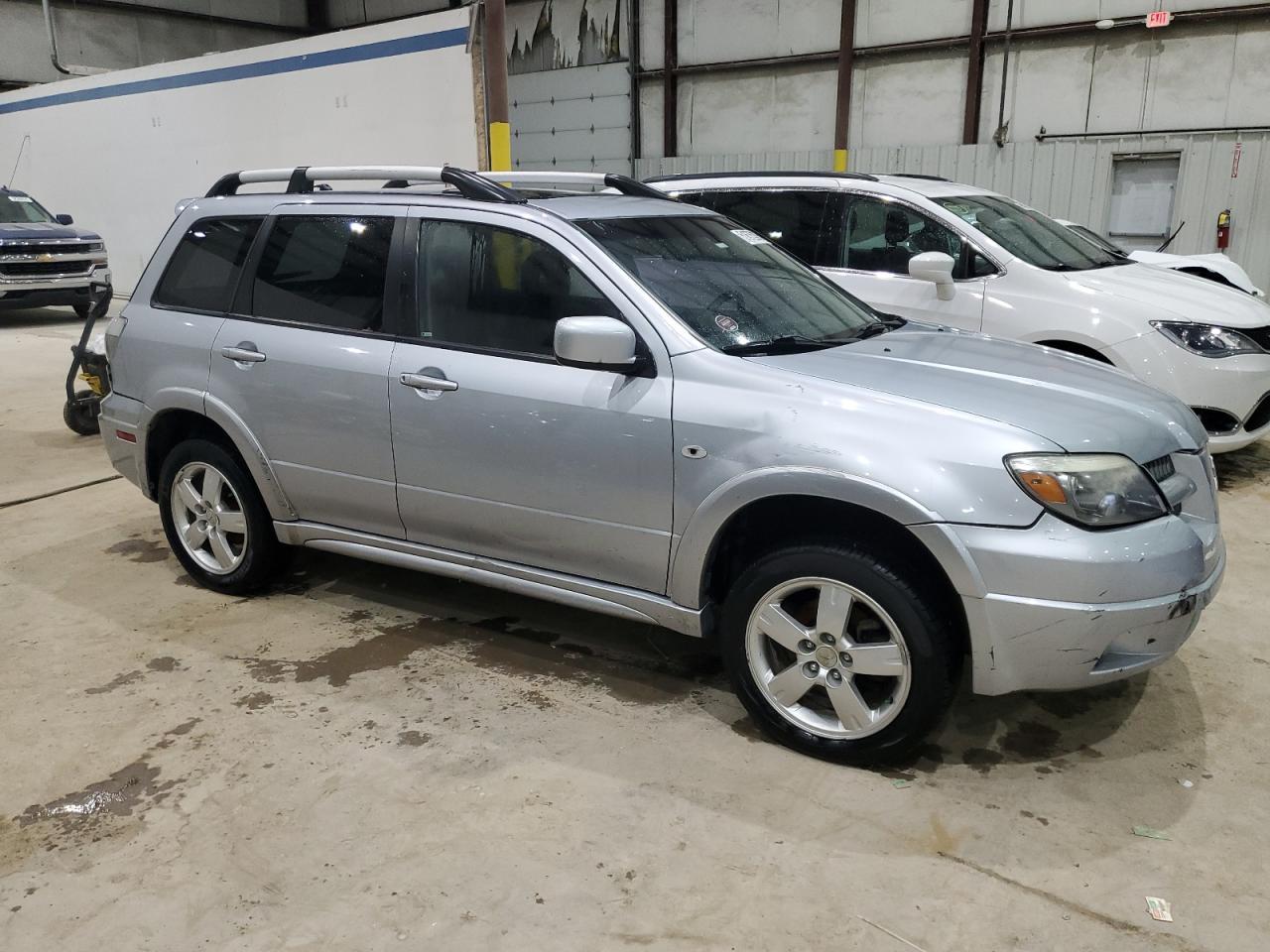 2005 Mitsubishi Outlander Limited - Фото 4