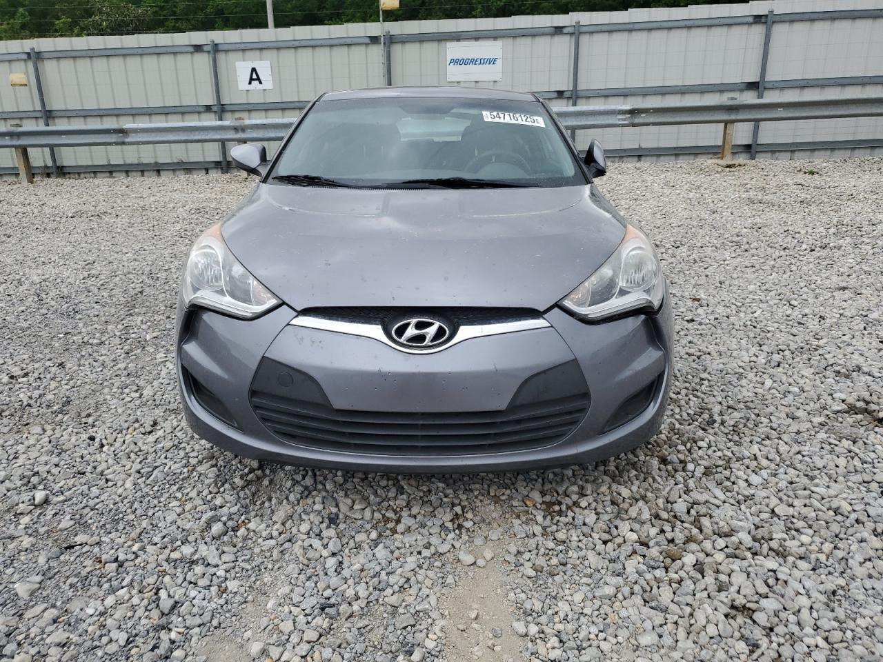 2016 Hyundai Veloster - Image 6