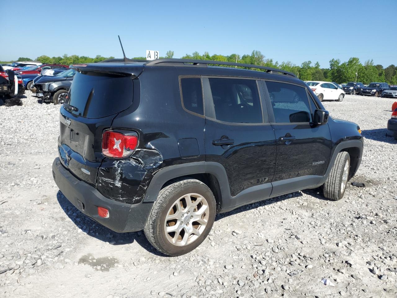 2018 Jeep Renegade Latitude - Фото 3