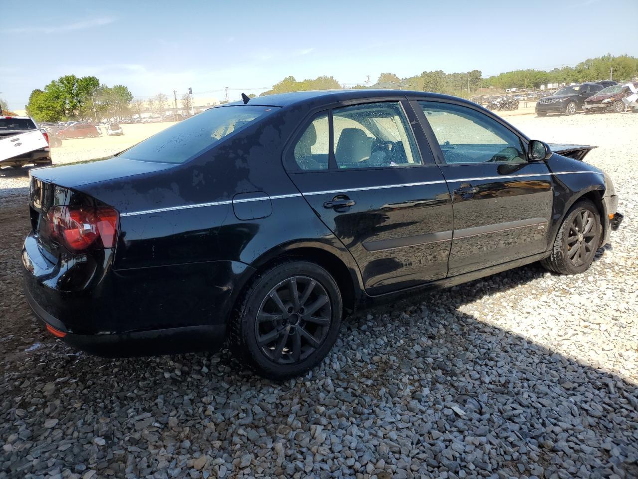 2010 Volkswagen Jetta Limited - Фото 3
