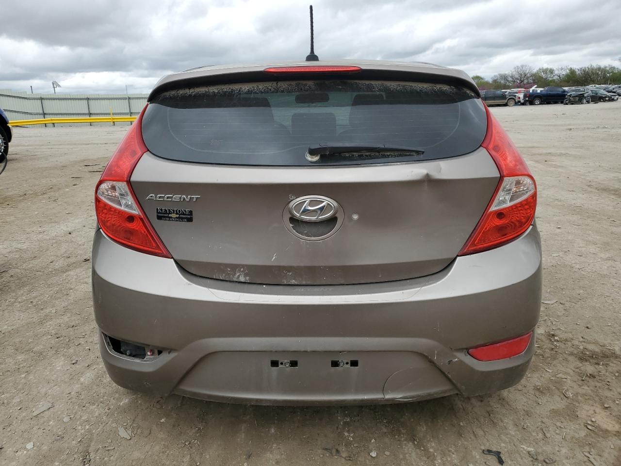 2014 Hyundai Accent Gls - Image 6