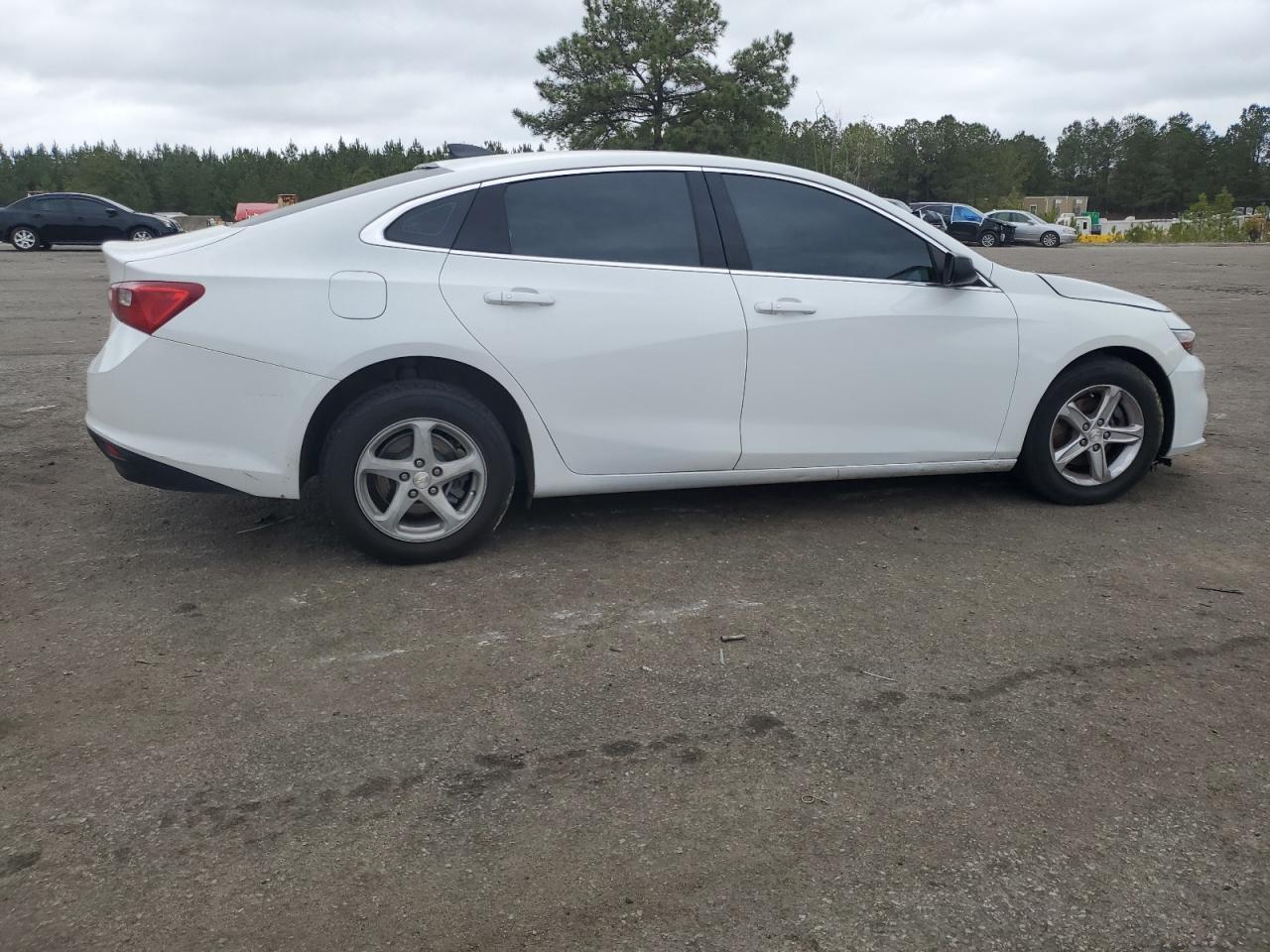 2018 Chevrolet Malibu Ls - Фото 3