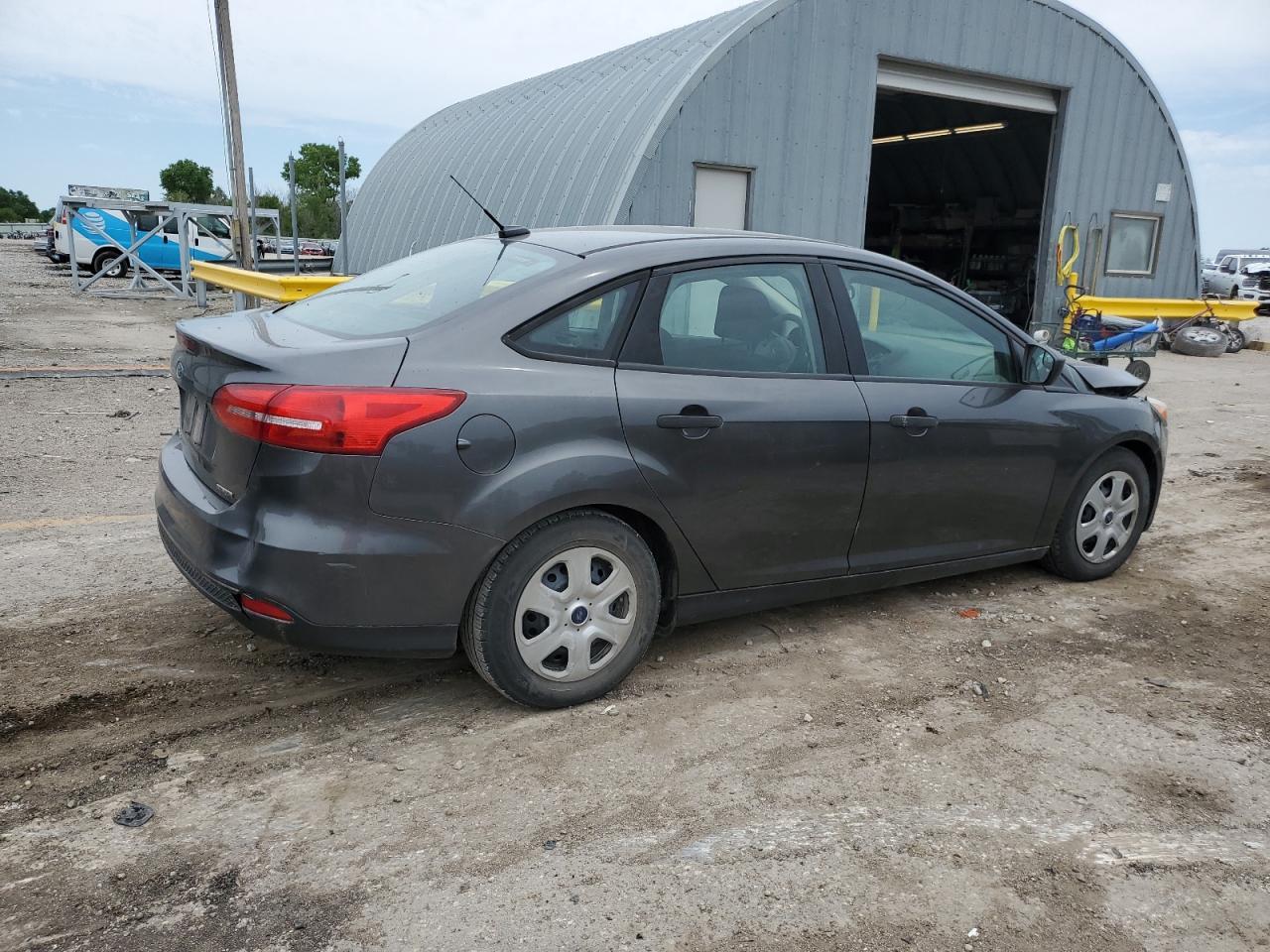 2015 Ford Focus S - Фото 3