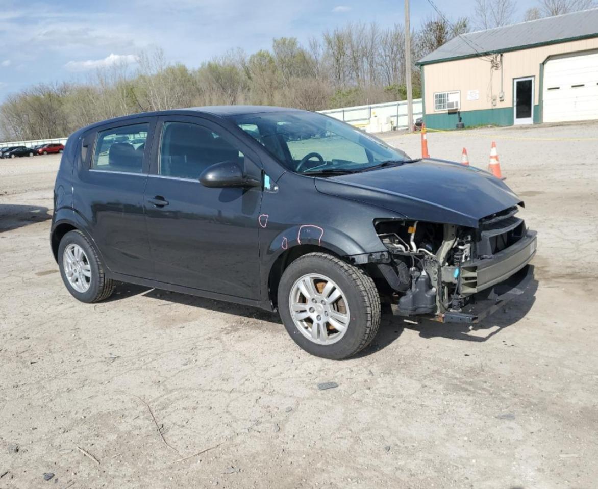 2014 Chevrolet Sonic Lt - Фото 4