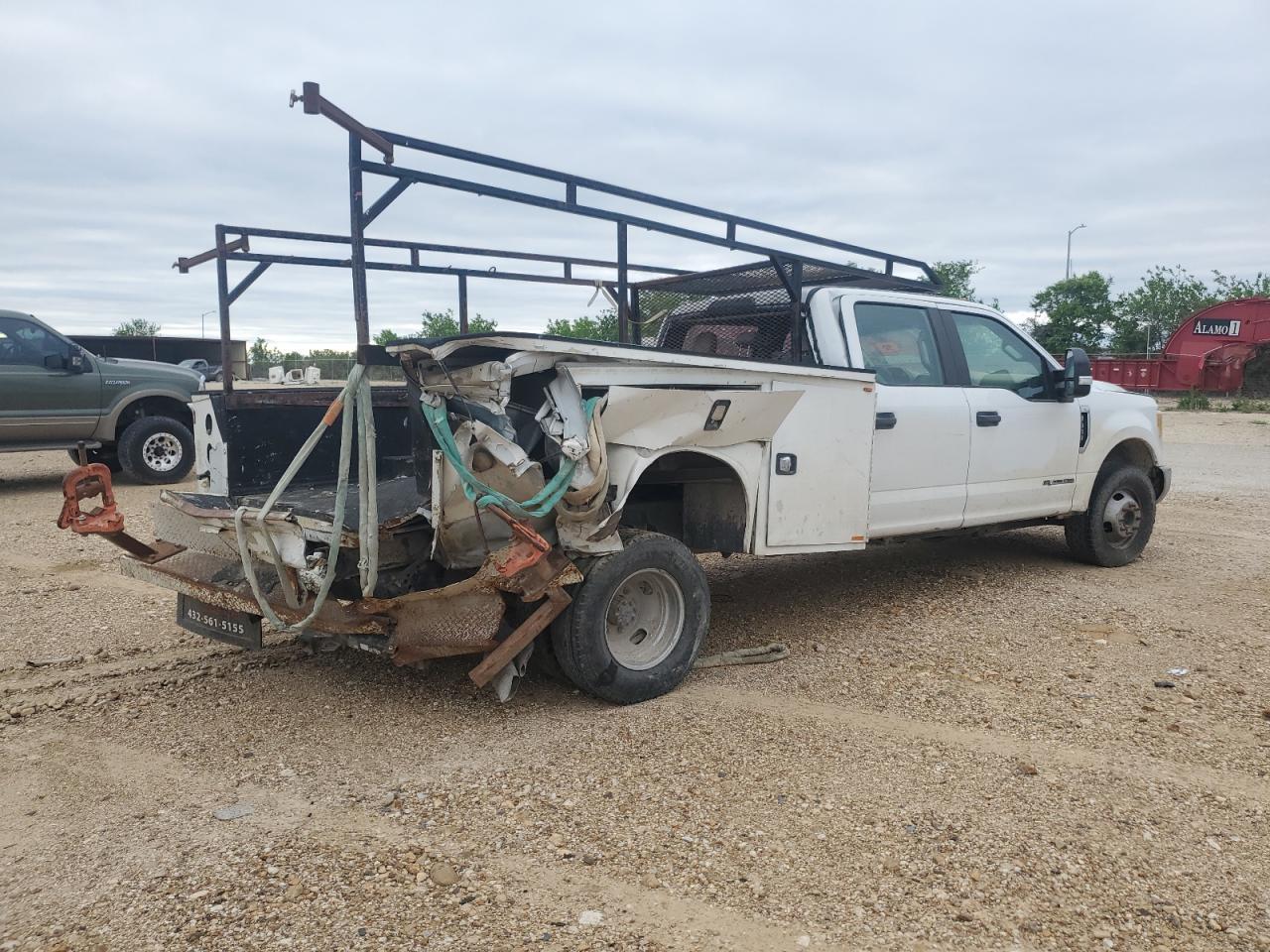 2017 Ford F350 Super Duty - Фото 3