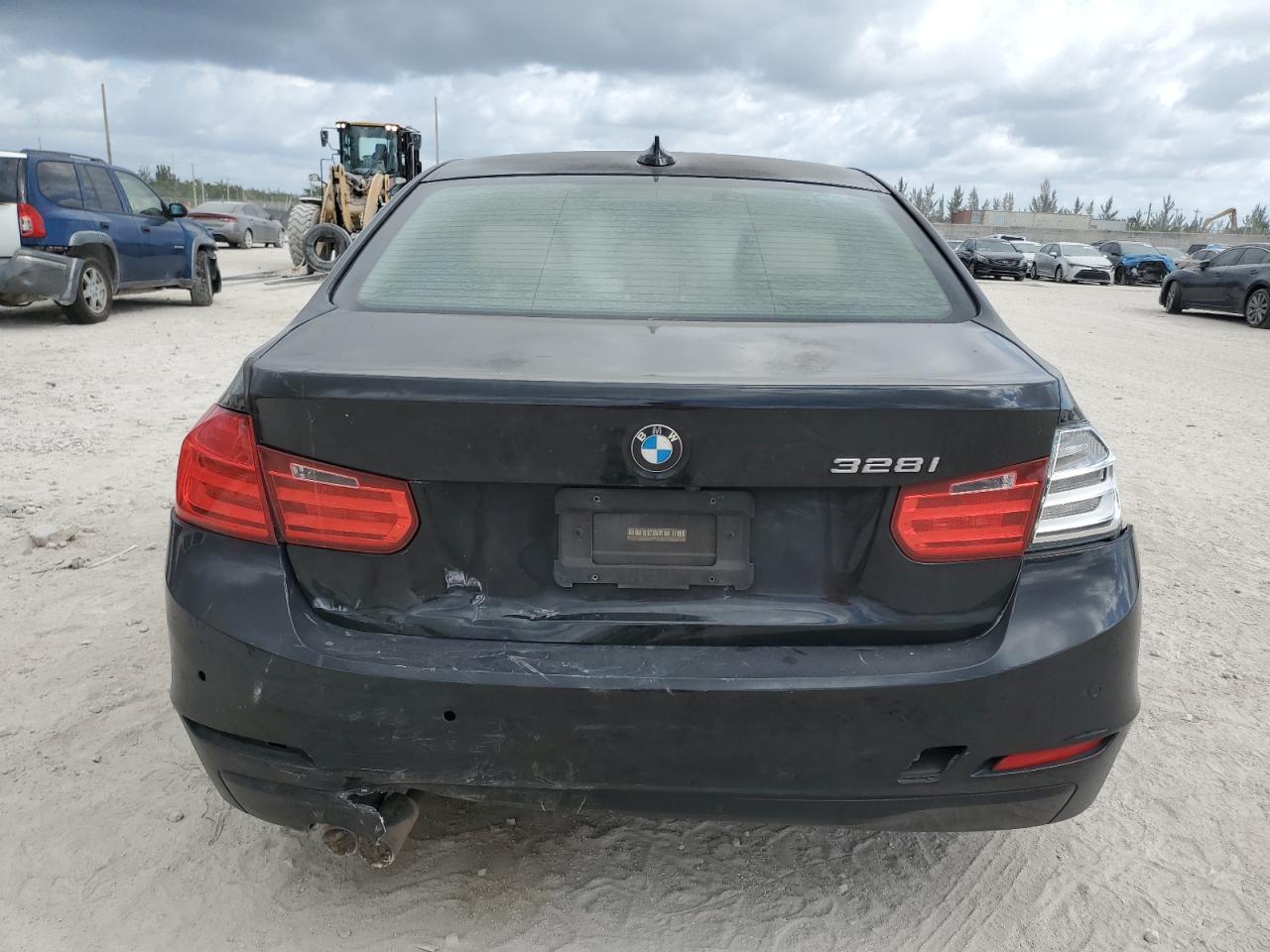2015 BMW 328 I - Фото 6