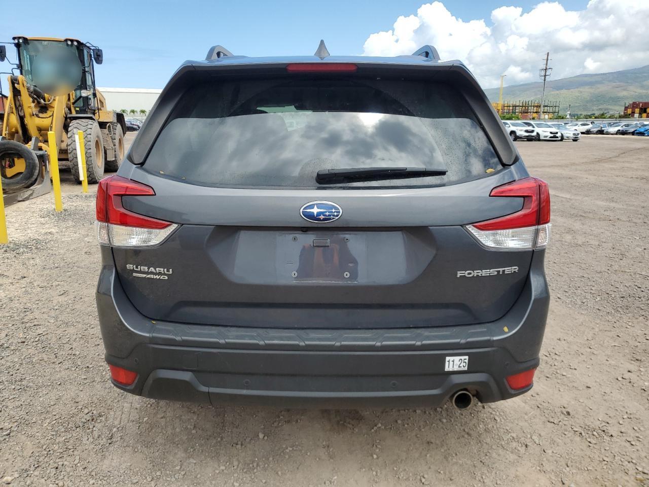 2023 Subaru Forester Limited - Image 6