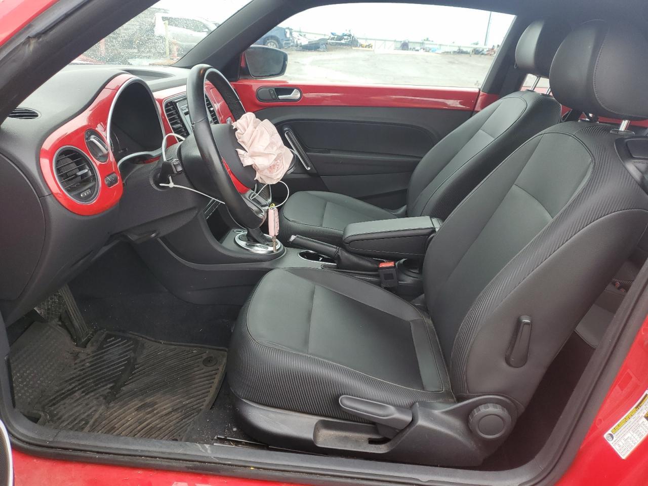 2015 Volkswagen Beetle 1.8T - Image 7