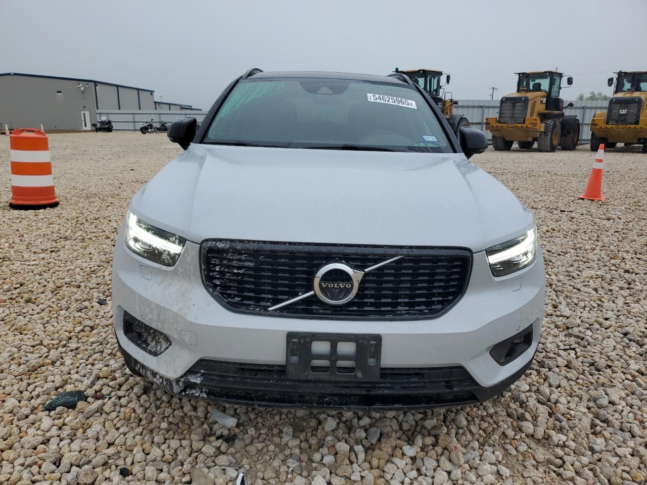 2021 Volvo Xc40 T5 R-Design - Image 5