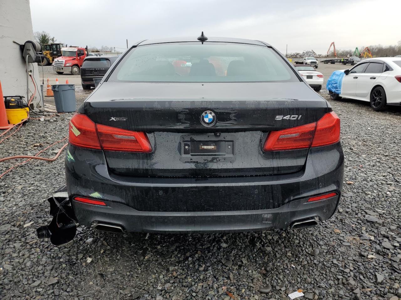 2018 BMW 540 Xi - Image 6