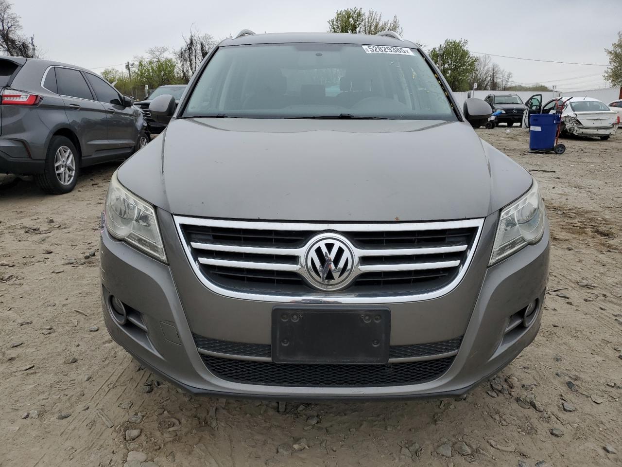 2011 Volkswagen Tiguan S - Фото 5