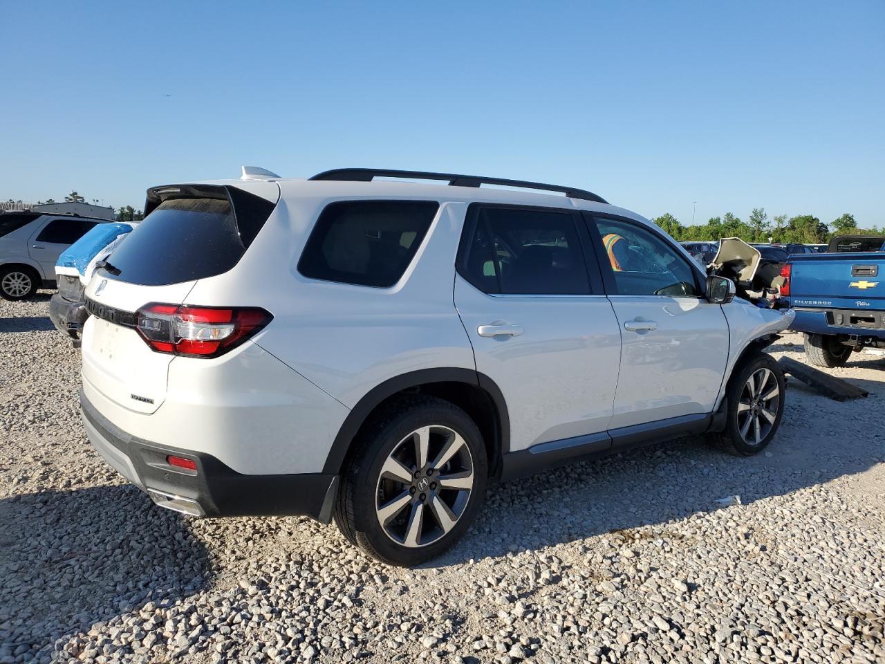 2025 Honda Pilot Touring - Фото 3